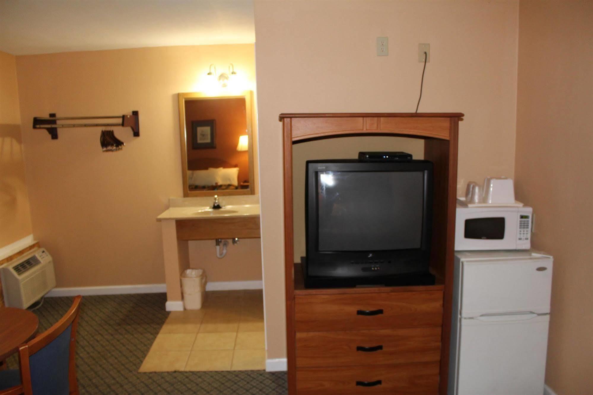 Budget Inn Lynchburg And Bedford Goode Extérieur photo